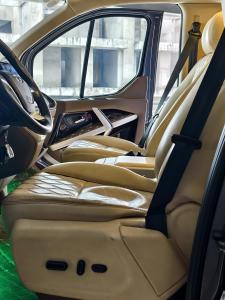 Ford Tourneo Limousine 2020 màu ghi xám nâng cấp Tủ lạnh, Ghế Massage, Cửa lùa điện, Gói Nội thất Thương gia cao cấp| Bến Thành Fordxe-ford-tourneo-limousine-ben-thanh-ford-3